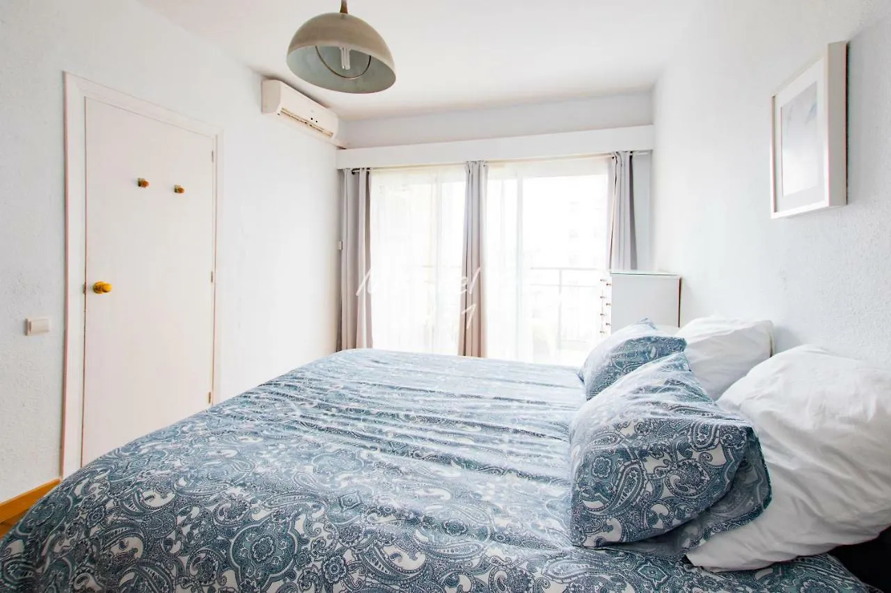 Mar del Sur Apartamentos- Piscina y Playa - PARKING GRATIS - EXCELENTE CONEXIÓN WIFI Benalmádena 0*,  España
